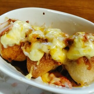 プチパンと蟹カマのチーズ焼き 味噌マヨ風味！